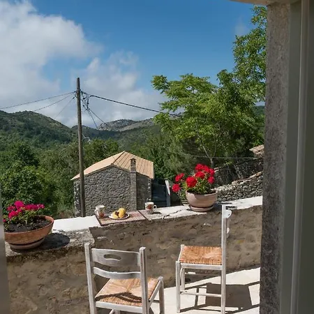 Charilaos Spiti Old Perithia Holiday home